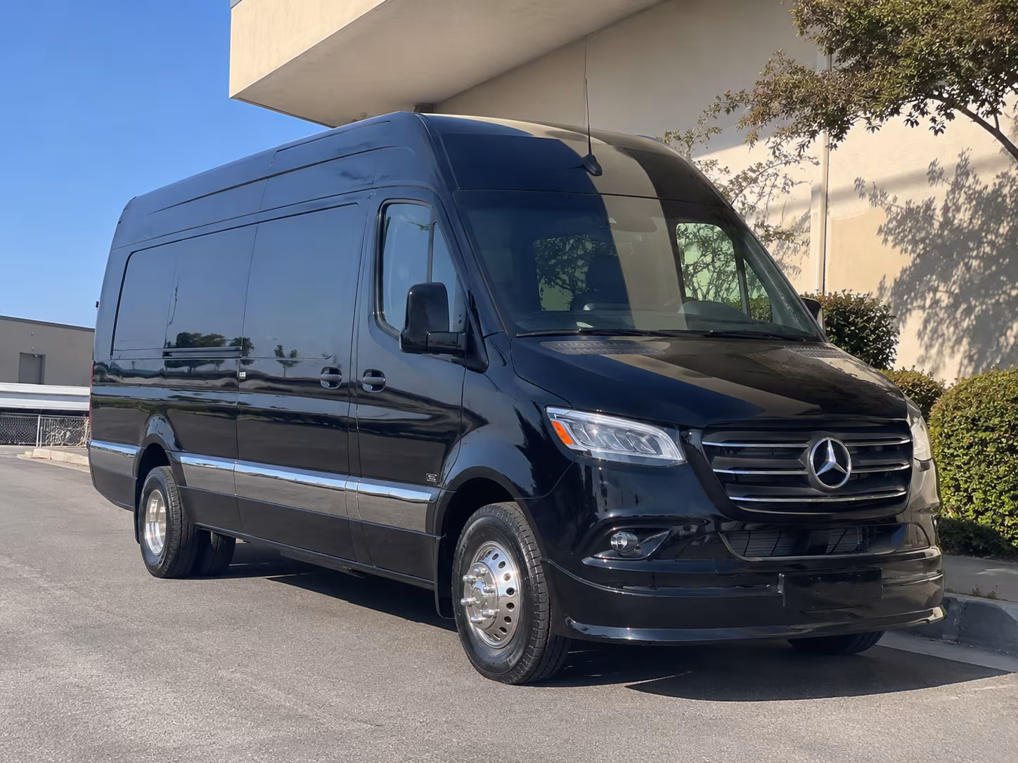 bus rental options for salem trips