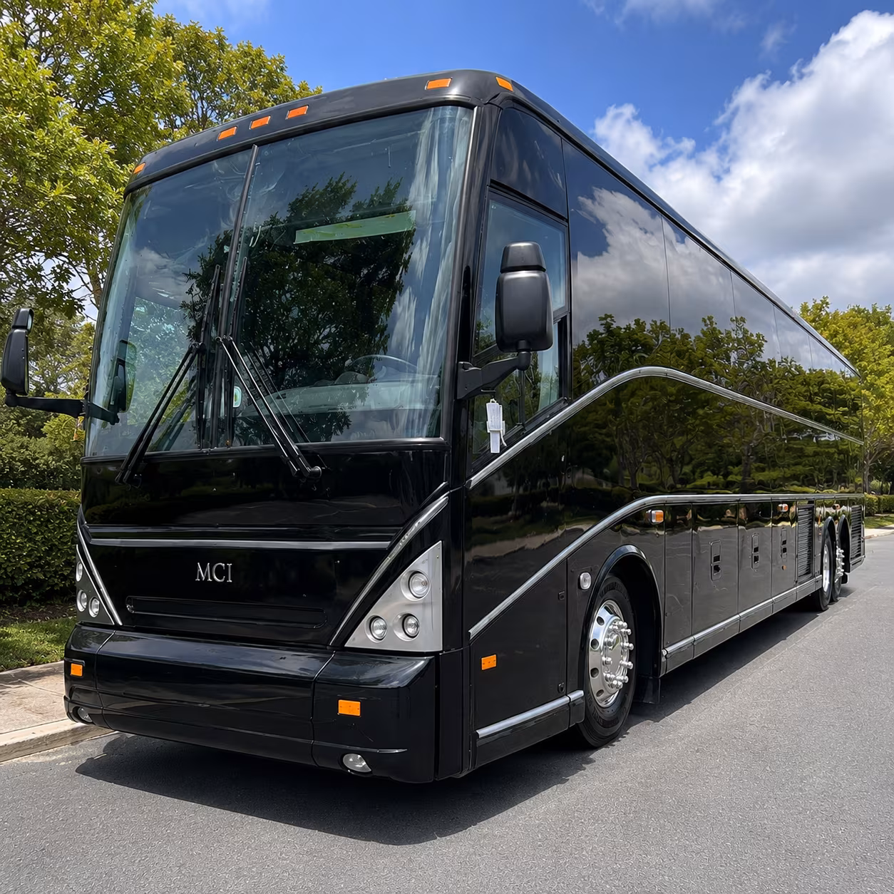 charter bus rentals for large groups touring willamette valley wineries