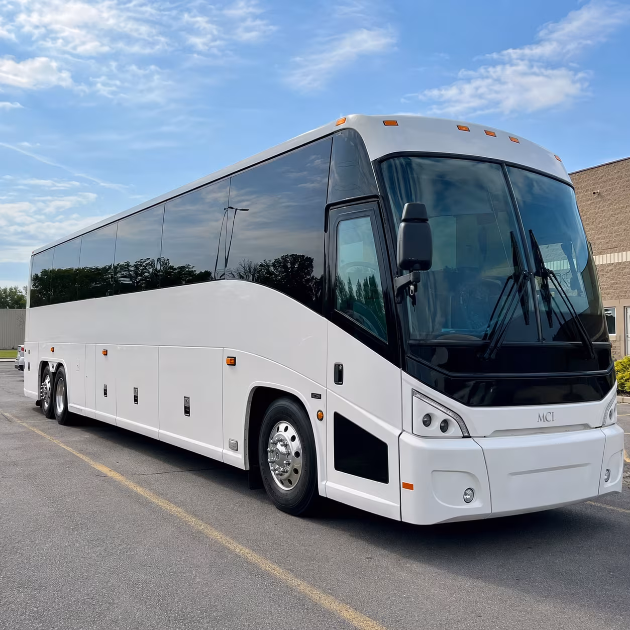 charter buses for willamette valley winery wedding weekends
