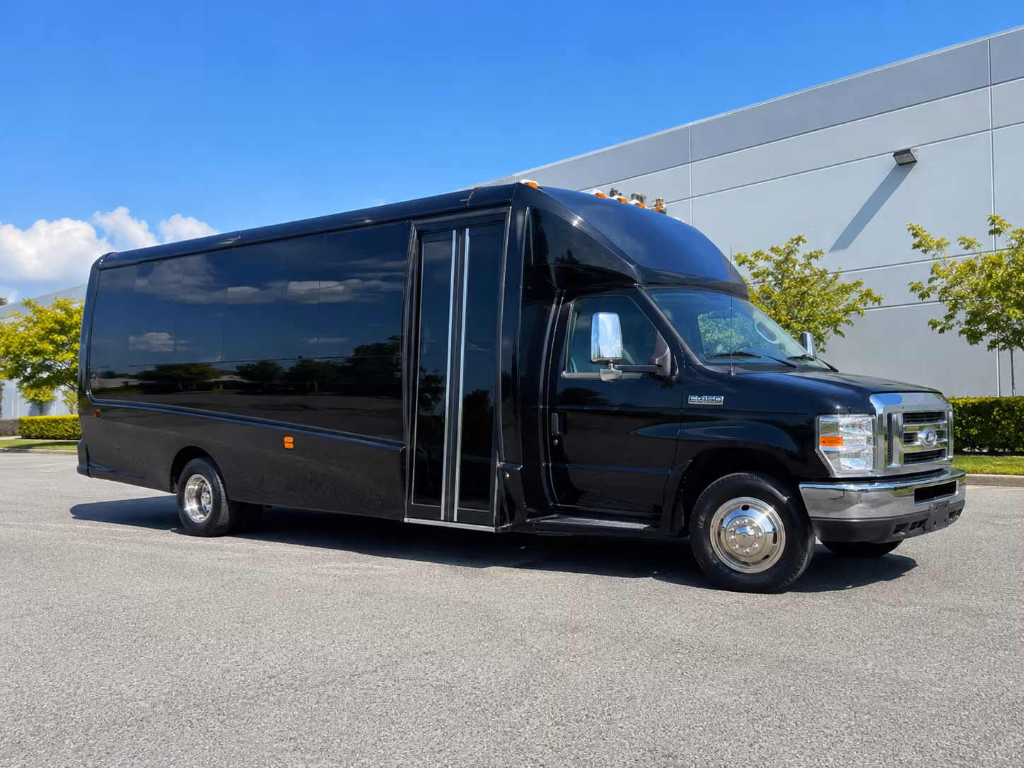 corporate shuttle buses and employee transportation in salem