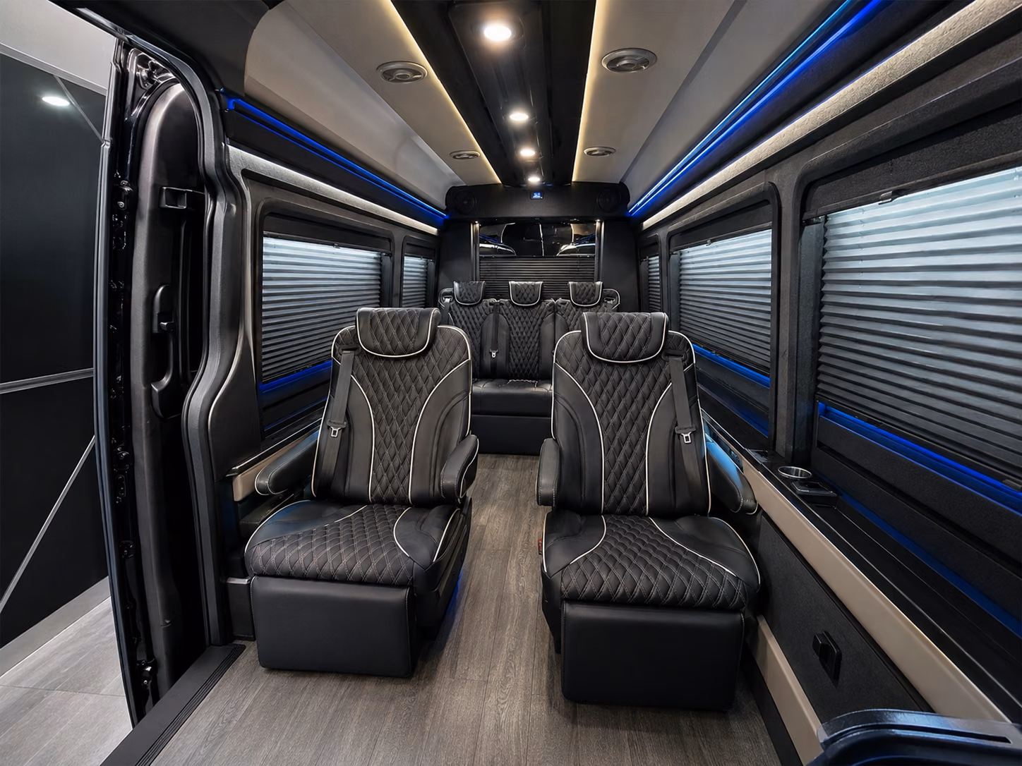pre prom dinner bus rentals around salem and the willamette valley