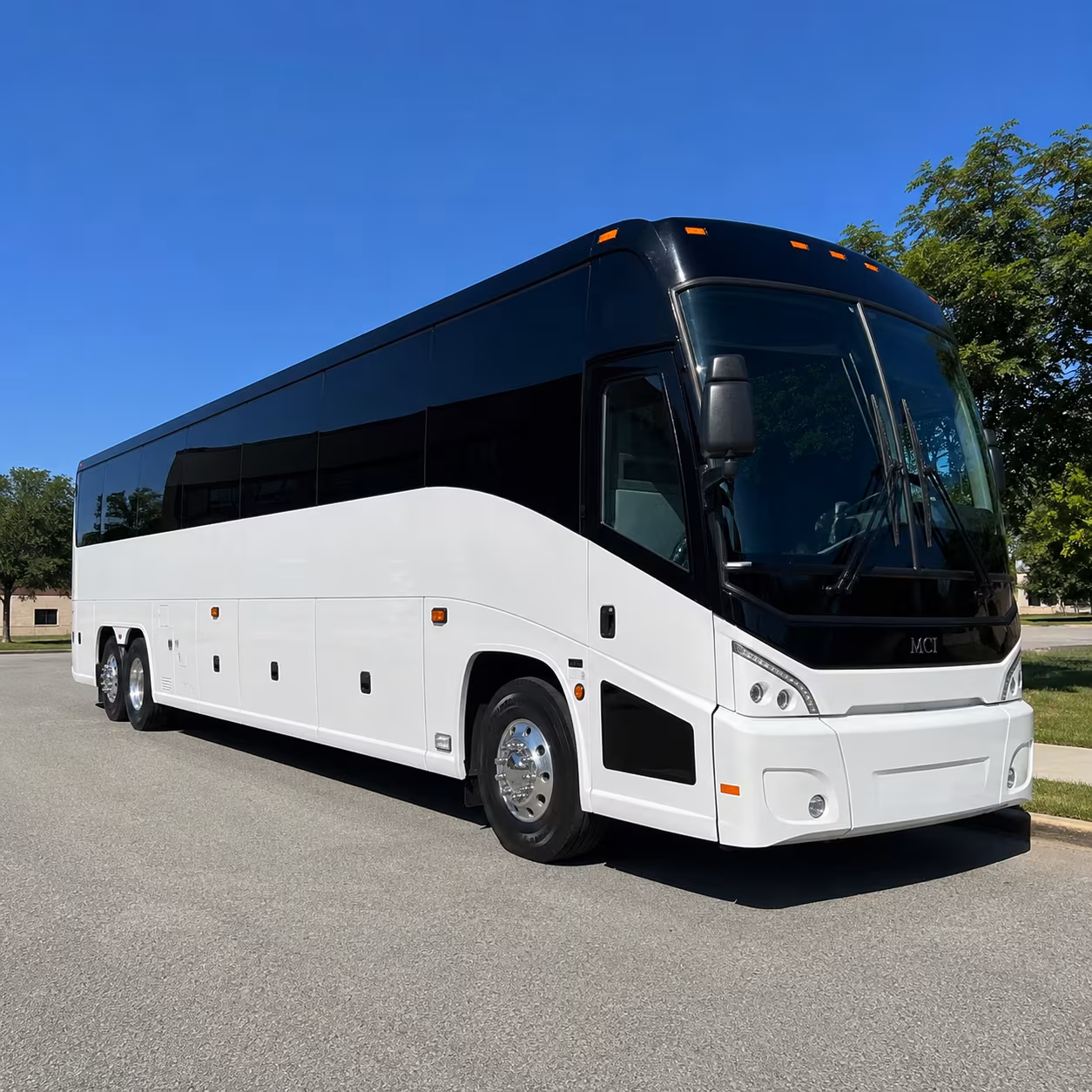 salem 40 passenger charter bus