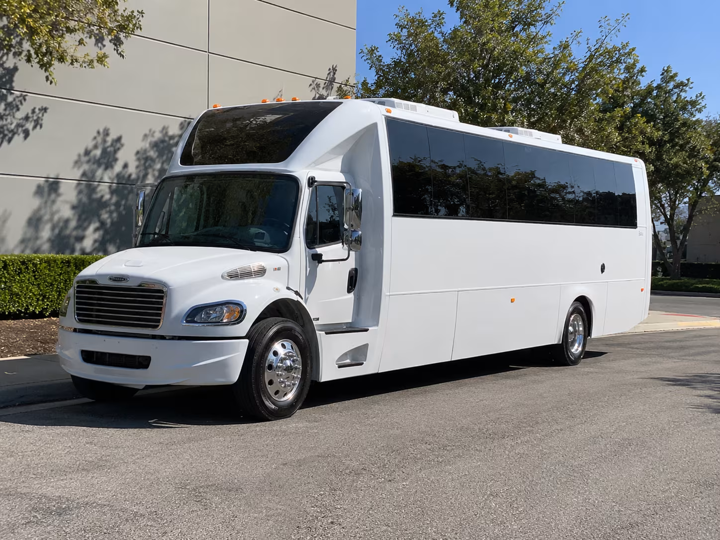 salem prom party bus rental