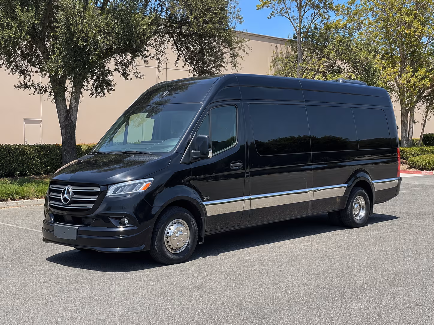 salem sprinter van with driver